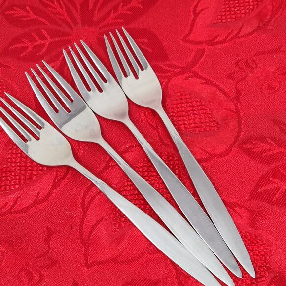 4X DF Oneida Oneidacraft Deluxe Stainless Wintersong Dinner Forks - Picture 2 of 10